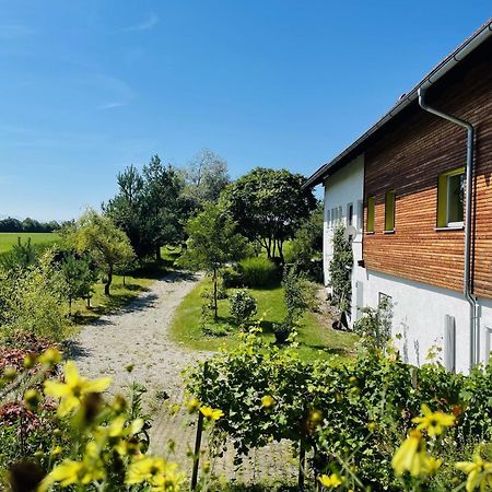 Natur-Retreat Am Leitgeringer See Титмонинг Экстерьер фото