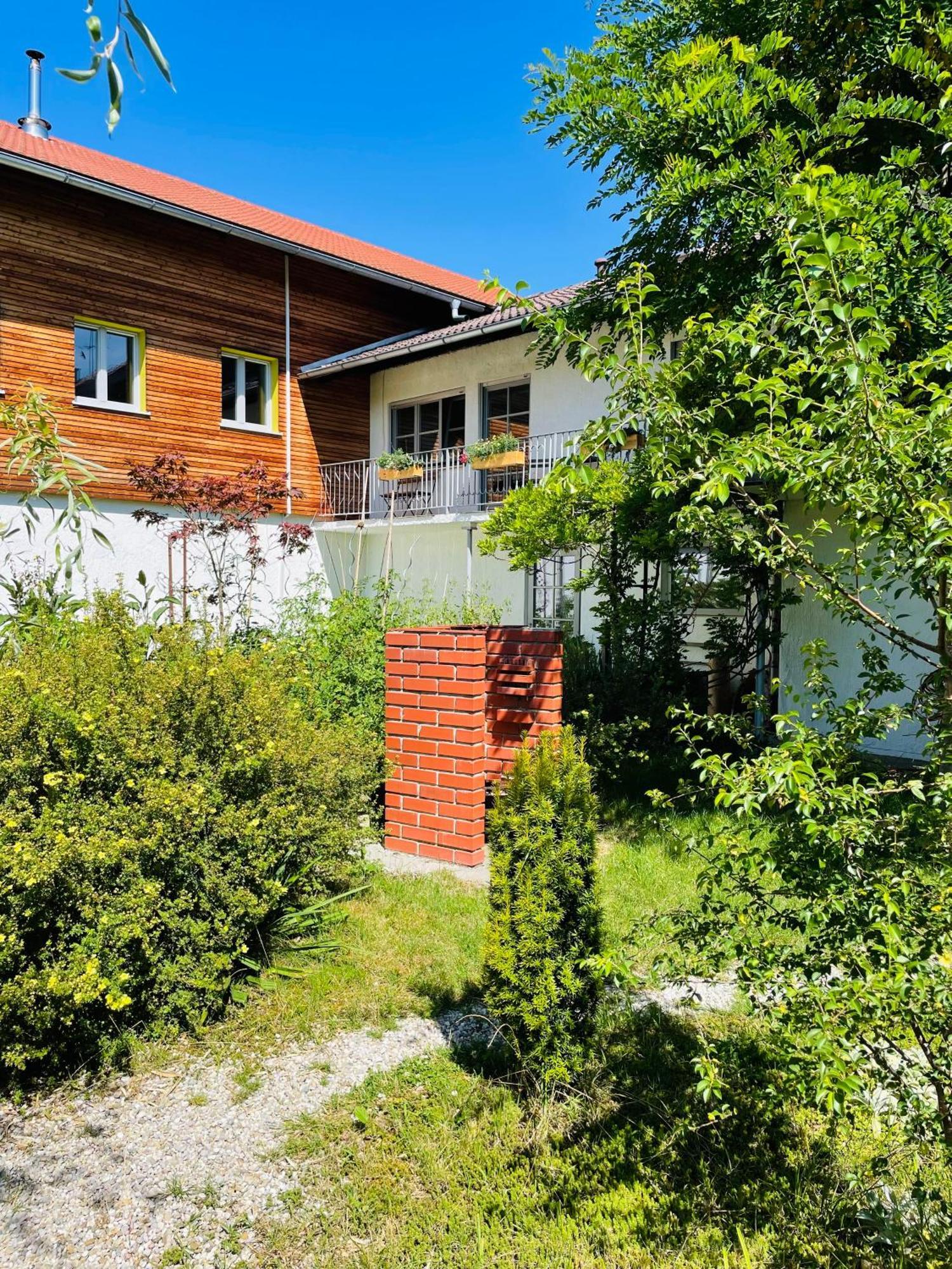 Natur-Retreat Am Leitgeringer See Титмонинг Экстерьер фото